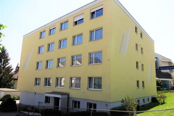 Sehr schöne, zentral gelegene 3.5 Zimmer- Wohnung in 6020 Emmenbrücke - Bild# 2