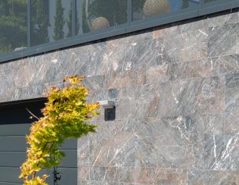 Atemberaubende 8.5-Zimmer Villa mit Privatpool an sehr guter familienfreundlicher Lage - Bild# 9