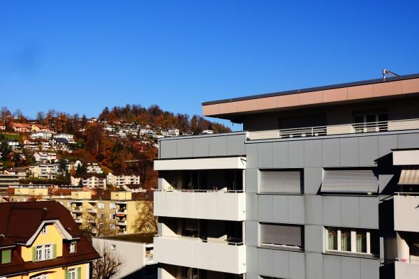 Sehr zentrale und sonnige Wohnung, mit schöner Aussicht, mitten in Kriens - Bild# 7