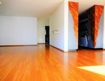 Sehr zentrale und sonnige Wohnung, mit schöner Aussicht, mitten in Kriens - Bild# 3