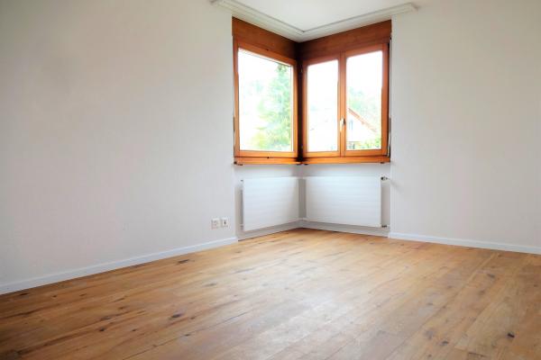 Neu renovierte, grosszügige Gartenwohnung an ruhiger und sonniger Lage - Bild# 9