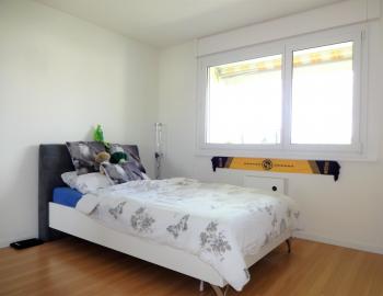 Sehr schöne, helle und zentrale 4,5- Zimmerwohnung mit viel Platz - Bild# 6