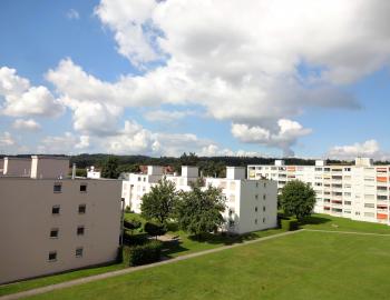 Sehr schöne, helle und zentrale 4,5- Zimmerwohnung mit viel Platz - Bild# 12