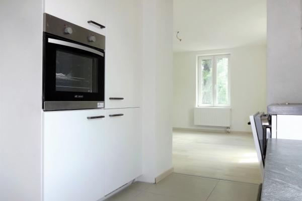 Neu renoviertes Mehrfamilienhaus, mit drei Wohnungen an guter Lage - Bild# 9