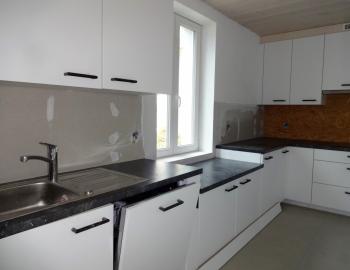 Neu renoviertes Mehrfamilienhaus, mit drei Wohnungen an guter Lage - Bild# 8