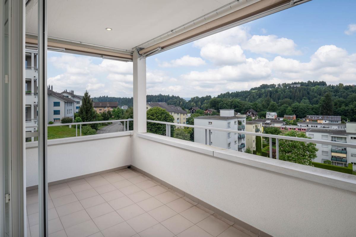 Sehr schöne, moderne und zentrale 3.5-Zimmerwohnung mit zwei Balkone - Bild# 12