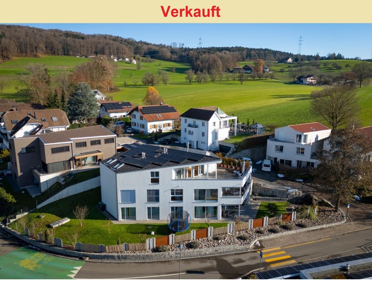 Moderne 5.5-Zimmer-Attikawohnung an Kinderfreundlicher Lage mit Top Aussicht - Bild# 1