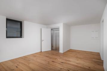 Exklusive und hochwertige 4.5-Zimmer-Terrassenwohnung - Ihr Traumdomizil mit Seesicht in Uerikon / ZH - Bild# 15