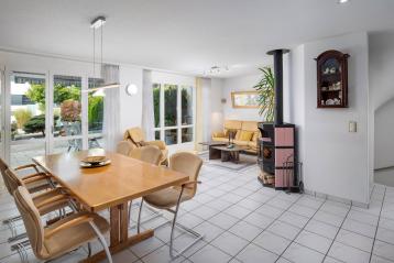 Charmantes 6.5-Zimmer-Reihenhaus an ruhiger, familienfreundlicher Lage im schönen Ballwil / LU - Bild# 3