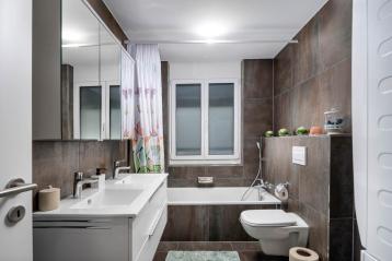 Grosszügige 3.5-Zimmer Eigentumswohnung mit schöner Aussicht  an guter und ruhiger Lage - Bild# 9