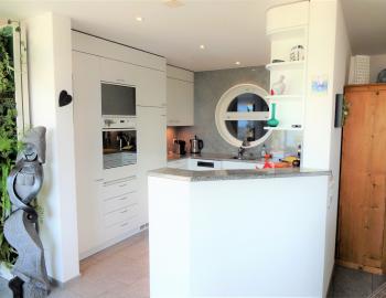 Wunderschöne 4.5 Zimmer-Terrassenwohnung mit einzigartiger Aussicht - 6318 Walchwil - Bild# 5